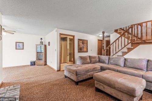 600 Donegal Cir, Saint Paul MN  55126-4715 exterior