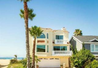 2517 Ocean Dr, Oxnard CA  93035-4436 exterior