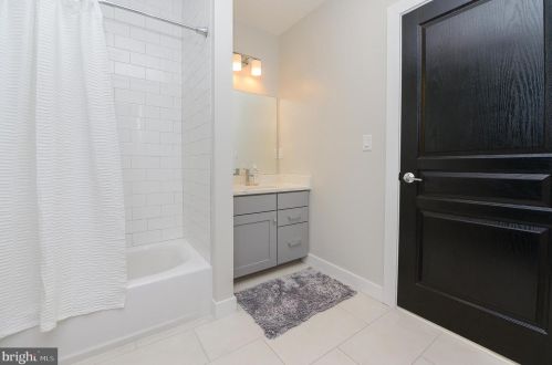 1431 5 St, Philadelphia PA 19147-0059 exterior