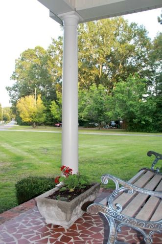 901 Lakeview Dr, Johnston, SC 29832-1061