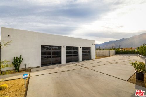 1888 Park View Dr, Palm Springs, CA 92262-3583