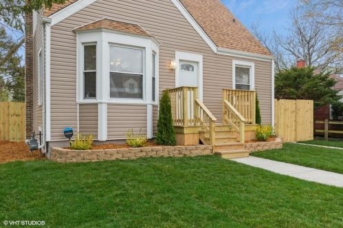 6 140th Ct, Chicago, IL 60827-2246