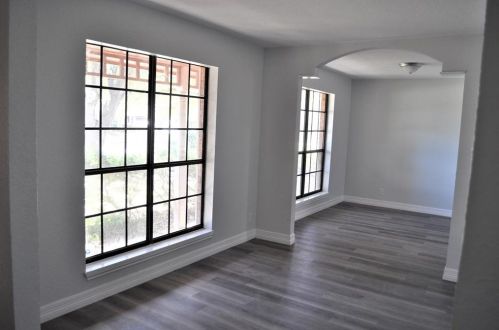 37 Colony Sq, Angleton TX 77515-3644 exterior