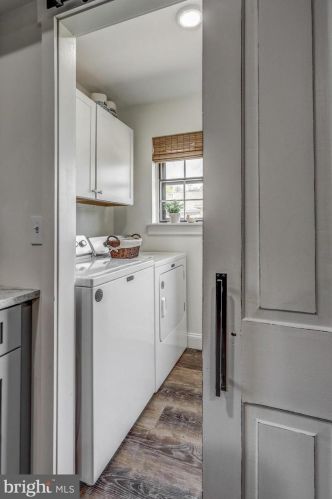 189 Valleybrook Dr, Lancaster PA  17601-4620 exterior