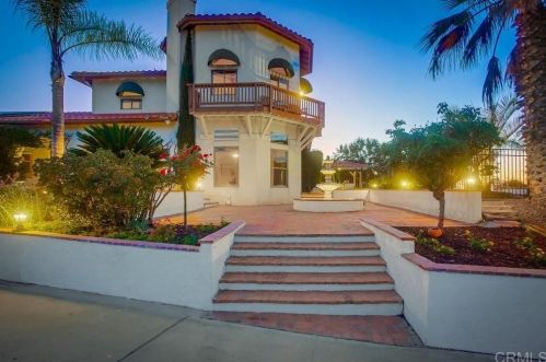 15595 Rim Of The Vly, Valley Center, CA 92082-4645