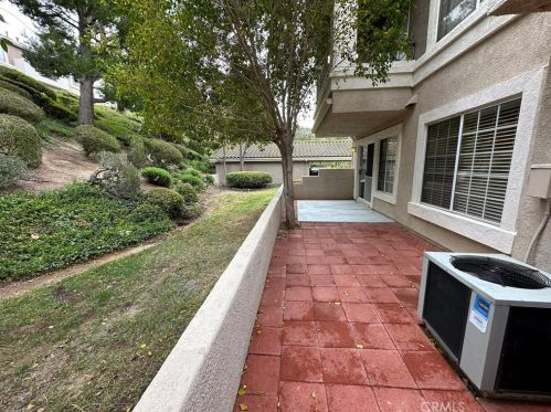 1054 Dewcrest Dr, Anaheim CA  92808-2403 exterior