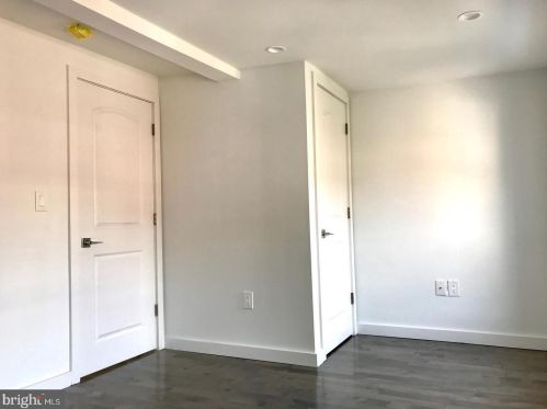 1515 4 St, Philadelphia PA 19148-1303 exterior