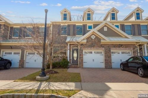 1003 Whitney Ln, Allendale, NJ 07401-1763