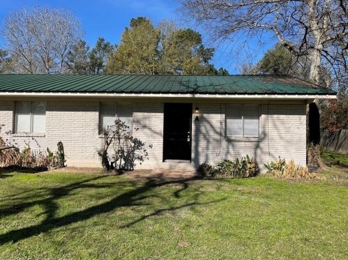 22 Deborah St, Huntsville, TX 77340-2001
