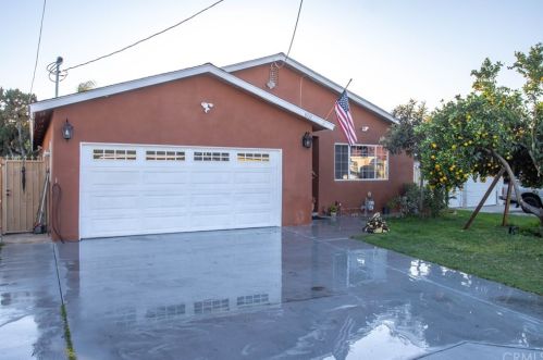 8102 Leeds St, Downey, CA 90242-3706