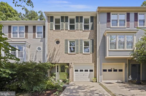 7391 Stream Way, Springfield VA  22152-3639 exterior