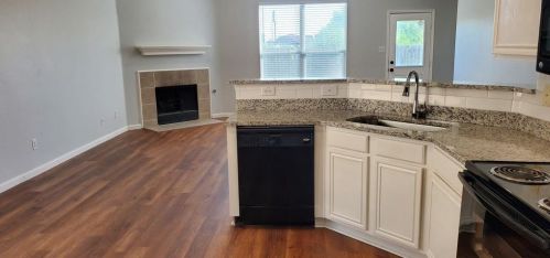 10809 Fawn Valley Dr, Fort Worth TX  76140-5573 exterior