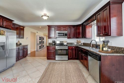 12904 Shoup Ave, Hawthorne, CA 90250-5035