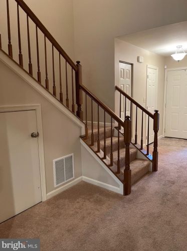 17 Spg Vw St, Carlisle PA 17013-4460 exterior