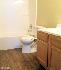 7340 Mosaic Dr, Indianapolis IN  46221-9410 exterior