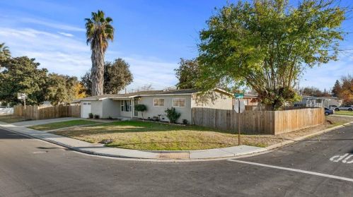 1416 Thorsen Ave, Modesto, CA 95355-1742