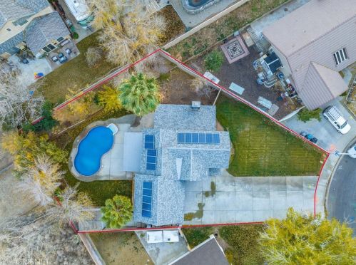 42320 La Gabriella Dr, Lancaster CA  93536-3568 exterior