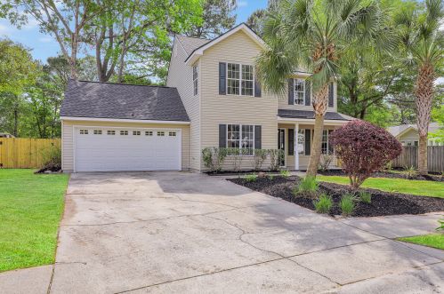 1305 Balcome Rd, Mount Pleasant, SC 29466-8531