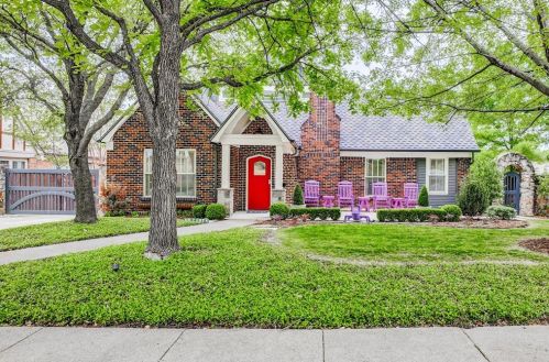 2500 Cockrell Ave, Fort Worth, TX 76109-1116