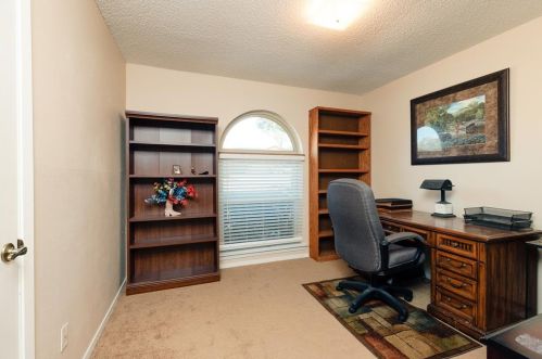 6504 Victoria Ave, Fort Worth TX  76180-8048 exterior