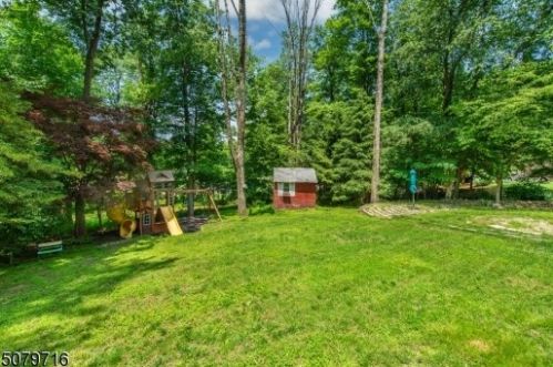 11 Hillcrest Dr, Dover NJ  07869-4513 exterior