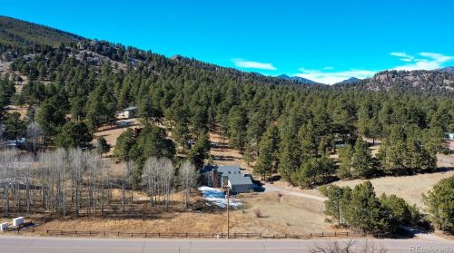 5615 Hatch Dr, Lakewood CO 80439 exterior