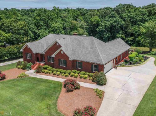 1216 Mill Creek Ln, Stockbridge GA  30281-4879 exterior