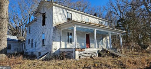 90 Main St, Washington, VA 22747-1913