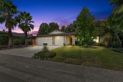 8325 Canyon Oak Dr, Citrus Heights, CA 95610-0729