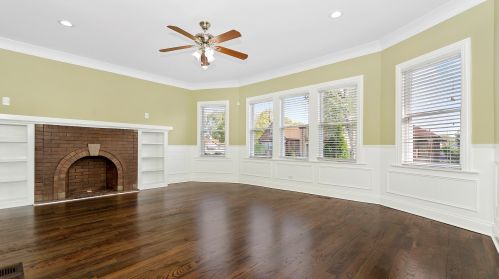 11010 Parnell Ave, Chicago, IL 60628-4030