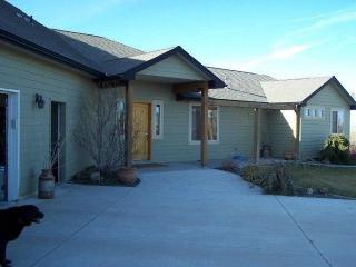 2070 5th Ave, Vale, OR 97918-5016