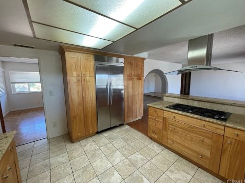 15747 Rancho Viejo Dr, Riverside CA  92506-5822 exterior