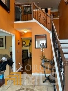 556 Taylor Dr, Loganville, GA 30052-9258