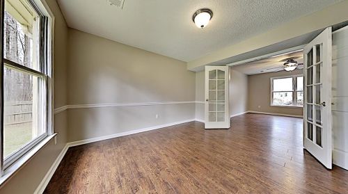 40 Woodmoor Dr, Newnan, GA 30263-4162