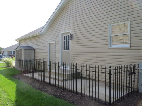 208 Julie Ln, Pingree Grove IL  60140-8393 exterior