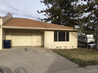 914 Stratford Ct, Bend, OR 97702-3308