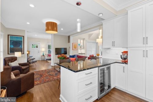 8409 Grove St, Silver Spring MD 20910-4761 exterior