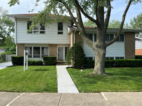 280 Springfield Ter, Des Plaines, IL 60018-1128
