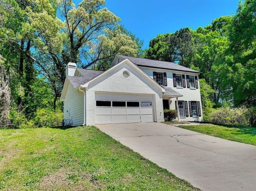 4776 Brasac Dr, Stone Mountain, GA 30083-5100