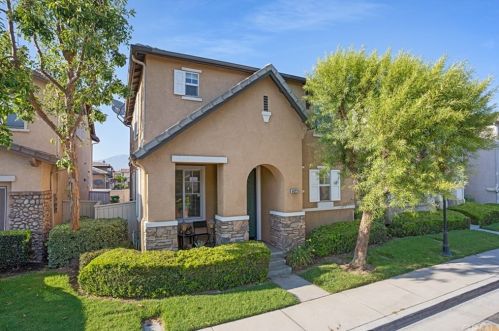 6822 Cosmos St, Chino, CA 91710-8200