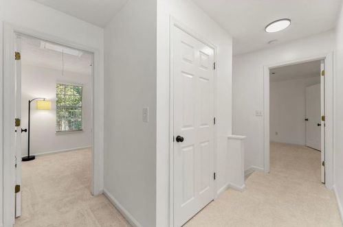 250 Crab Orchard Way, Roswell GA  30076-2352 exterior