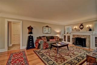 5434 42nd Ave, Seattle, WA 98199-1040