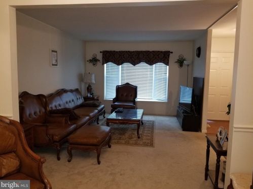 9871 High Water Ct, Springfield VA  22015-1808 exterior