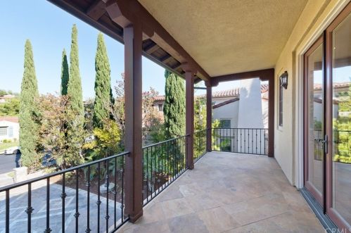 25 Blue Smt, Irvine CA  92603-0168 exterior