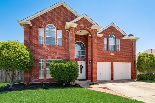 5316 Texas Dr, Fort Worth, TX 76180-5900