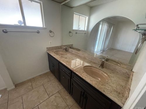 15747 Rancho Viejo Dr, Riverside CA  92506-5822 exterior