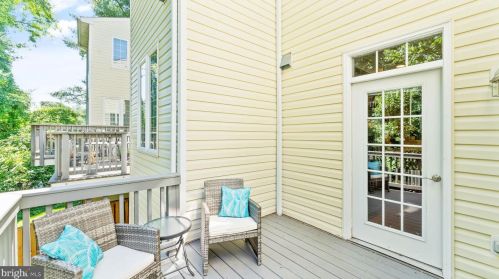 10506 Erik Charles Ct, Springfield VA 22015-2269 exterior