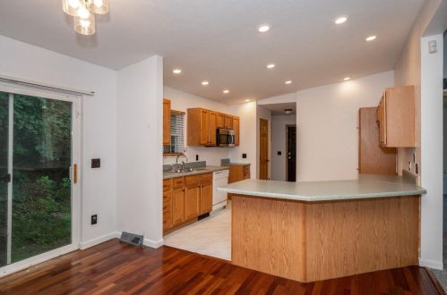 6530 Catalpa Ave, Cincinnati OH  45239-4927 exterior