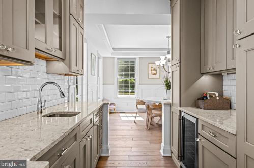 605 Warwick Rd, Tavistock NJ  08033-3926 exterior