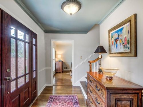 330 Highbrook Dr, Atlanta GA  30342-2315 exterior
